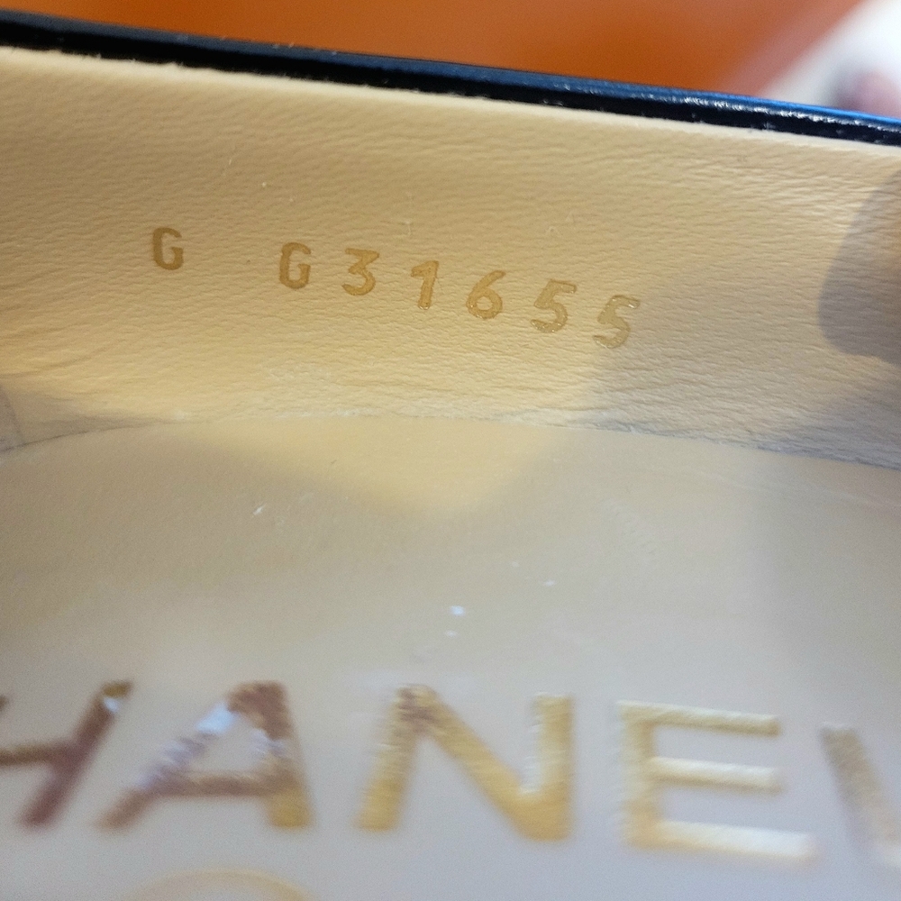 Authentic CHANEL PUMPS Black Leather Size 39.5 - Picture 8 of 8